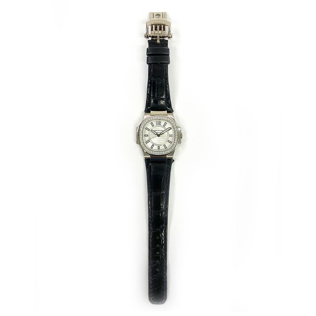 Patek Philippe Nautilus 7010G Image 3